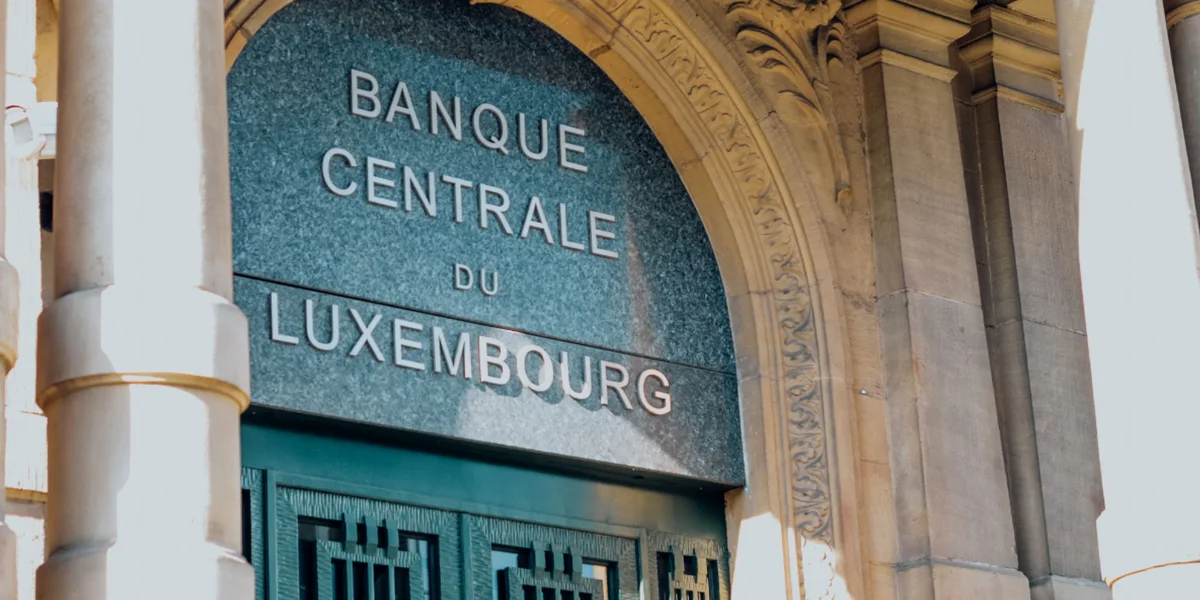 Ëmmer méi Leit zu Lëtzebuerg schaffen am Bankesecteur 