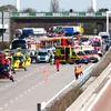 Busaccident zu Leipzig: Op d‘mannst 5 Doudeger