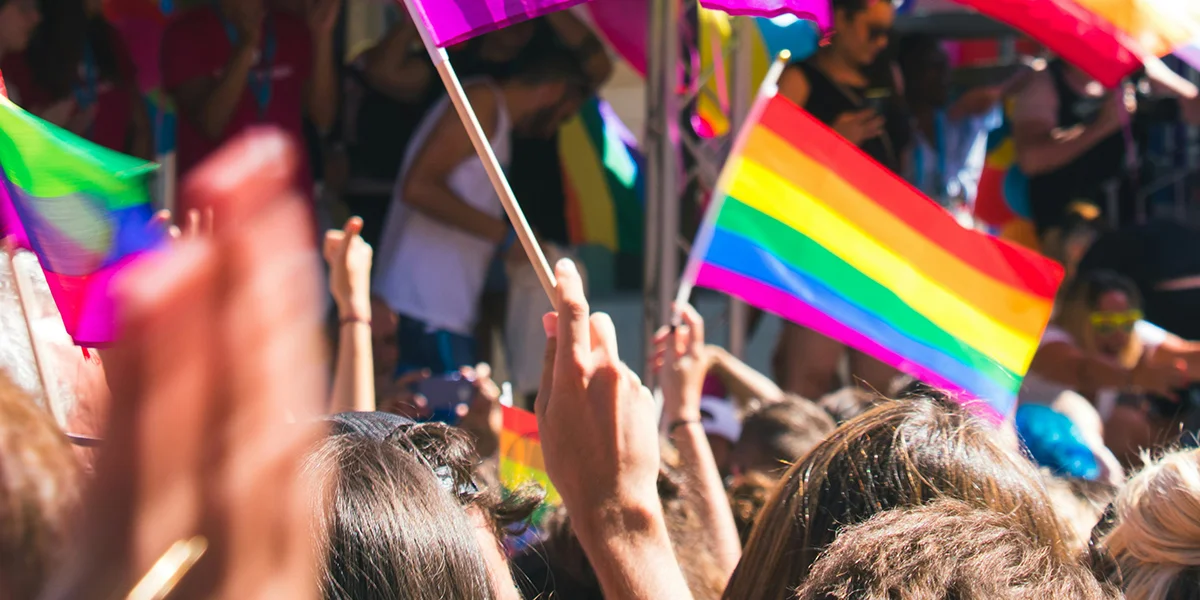 Verbuet vun der Pride Parade: Ungarescht Parlament hëlt Gesetz mat grousser Majoritéit un