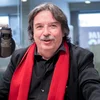 Jean  Portante: Schwaarz Gezei a roude Schal | © Jean-Claude Majerus
