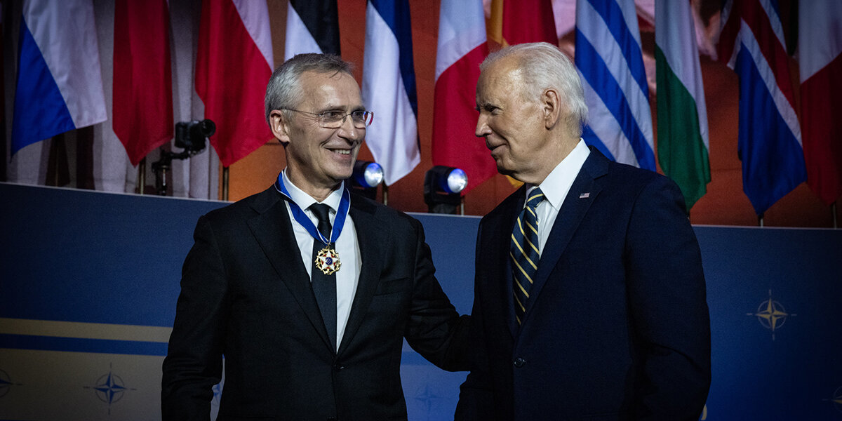 Jens Stoltenberg an Joe Biden. | © NATO