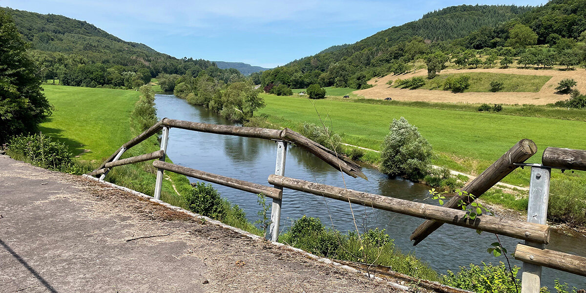 D'Strooss am Ausgang vun Iechternach. | © Maurice Molitor