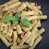 © Marie Schockmel Pesto-Nuddele mat Pistasch-Zooss | © Marie Schockmel