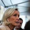 Marine Le Pen reest op Mayotte fir mat Affer vum Tropestuerm Chido ze schwätzen | © picture alliance / NurPhoto | Andrea Savorani Neri