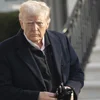 Donald Trump entléisst Affekoten, déi géint hien enquêtéiert hunn | © picture alliance / Consolidated News Photos | Chris Kleponis - Pool via CNP