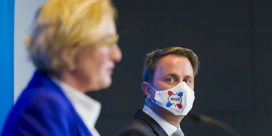 Déi fréier Gesondheetsministesch Paulette Lenert an den Ex-Premier Xavier Bettel. | © Jean-Christophe Verhaegen