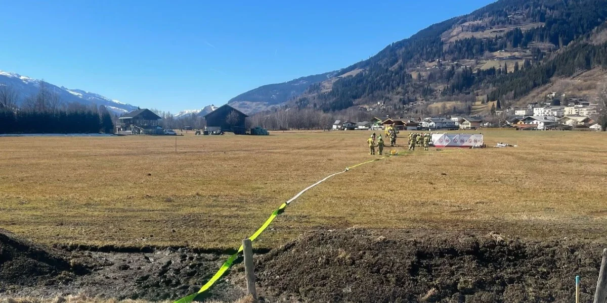 Klenge Fliger um Wee op Lëtzebuerg ofgestierzt  | © Freiwillige Feuerwehr Zell am See 