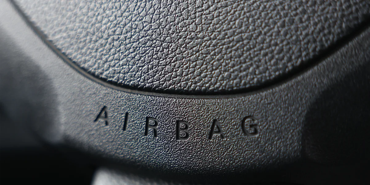 Cliente musse wéinst defekten Airbags entschiedegt ginn | © picture alliance / NurPhoto | Jakub Porzycki