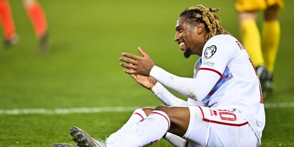 © EPA/GIAN EHRENZELLER