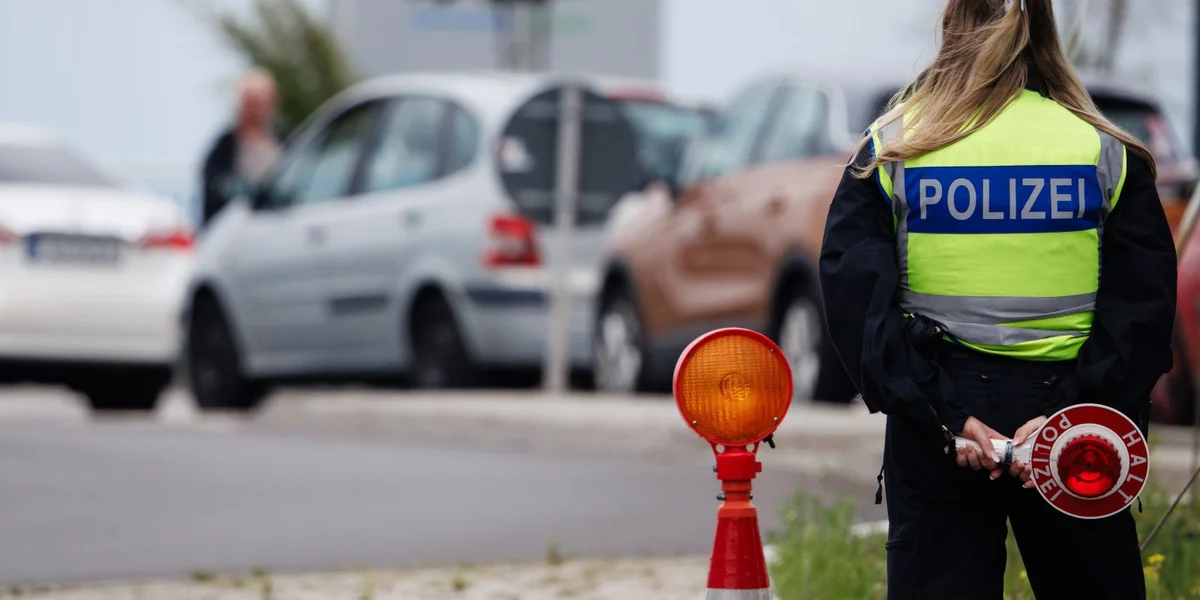 © EPA/CLEMENS BILAN