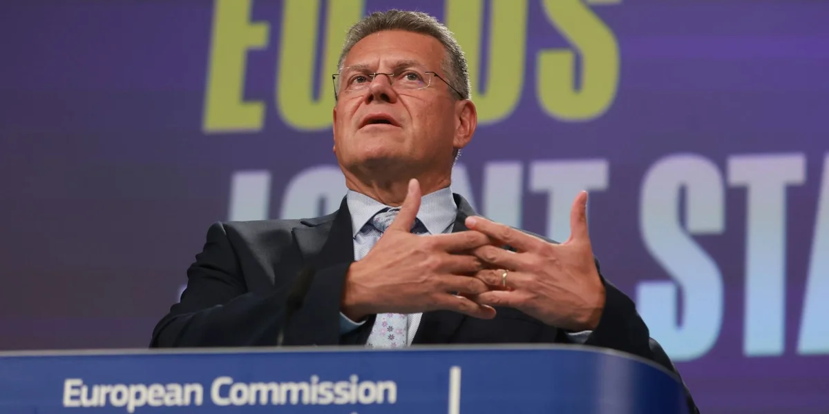 Vizepresident vun der Europäescher Kommissioun Maros Sefcovic | © EPA/OLIVIER HOSLET