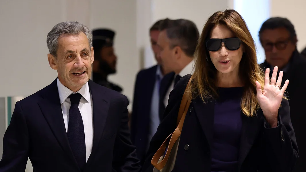 Fréiere franséische President Nicolas Sarkozy trëtt Prisongsstrof un | © EPA/Teresa Suarez