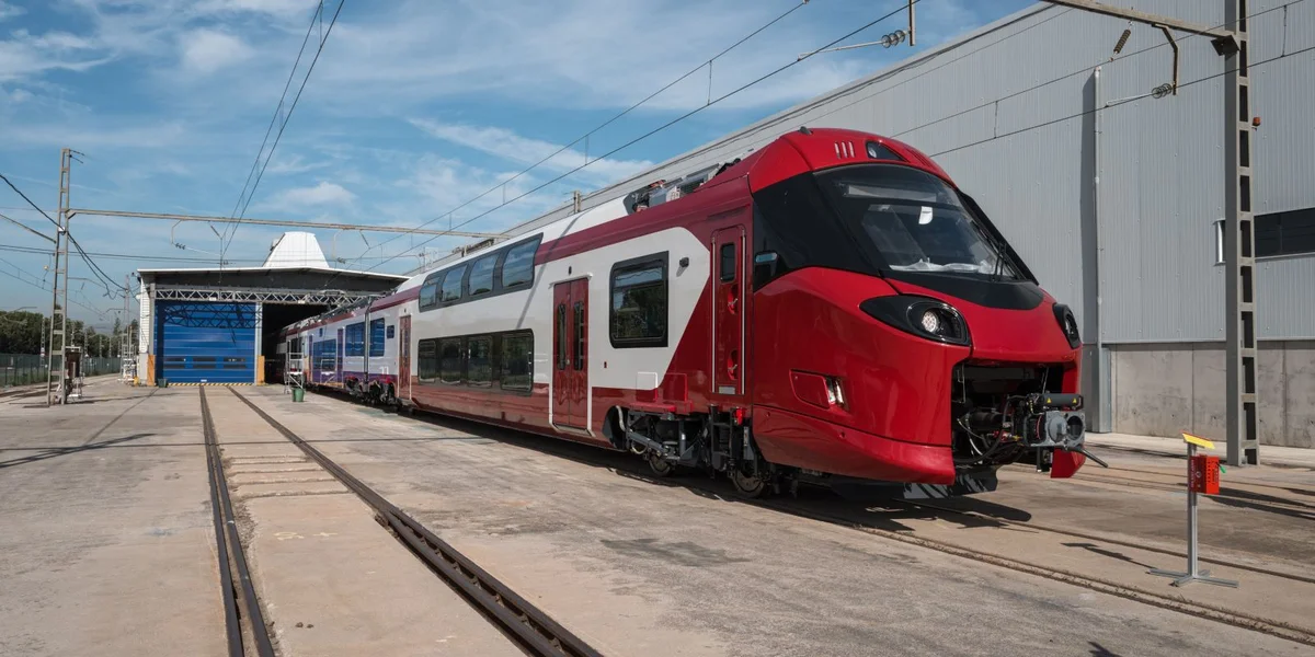 Éischten duebele Coradia-Zuch op der Streck Lëtzebuerg-Dikrech  | © cfl