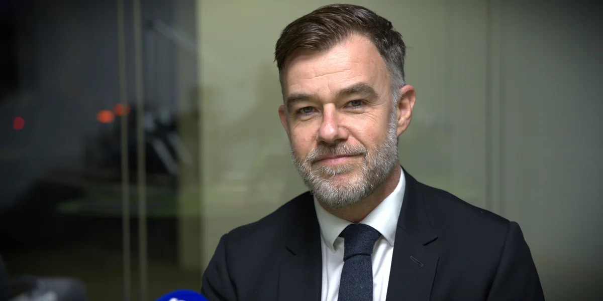 Franz Fayot: Ass de Sportsminister Georges Mischo nach ze droen?