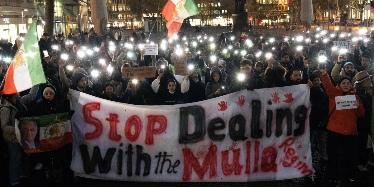 Protester den 12. Januar zu Frankfurt | © EPA/MATIAS BASUALDO