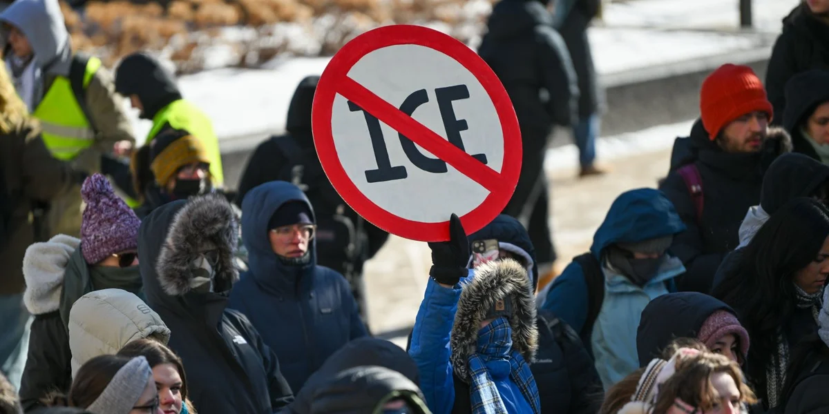 Protest géint ICE zu Minneapolis | © EPA/CRAIG LASSIG