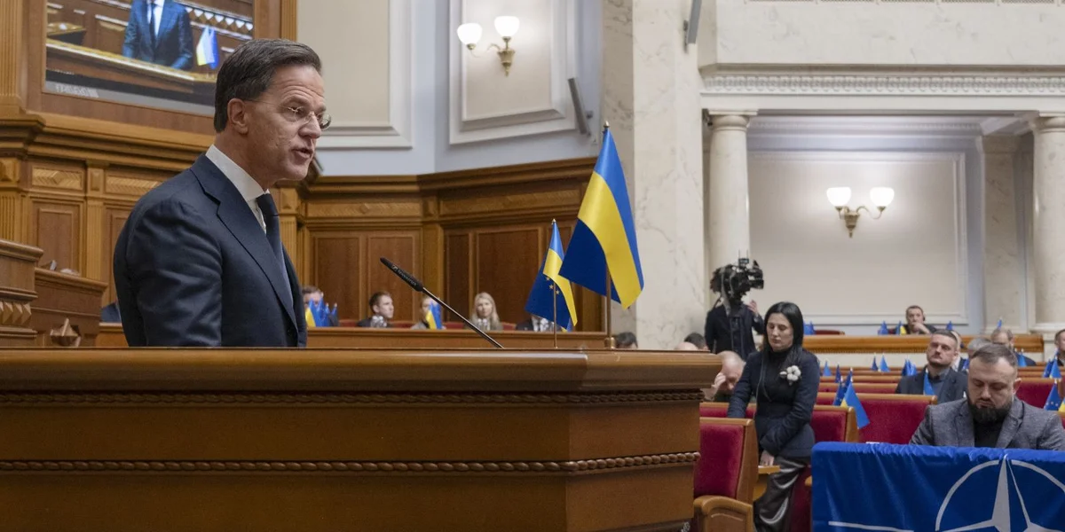 NATO-Generalsekretär Mark Rutte zu Kiew | © EPA/ANDRII NESTERENKO