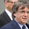 De katalanesche Politiker Carles Puigdemont behält seng Immunitéit | © EPA/OLIVIER MATTHYS