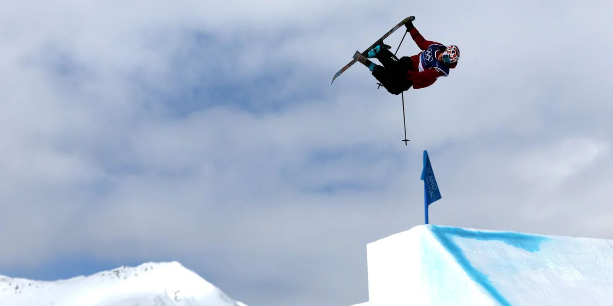 Slopestyle bei de Wanterspiller 2026 | © EPA/SERGEI ILNITSKY