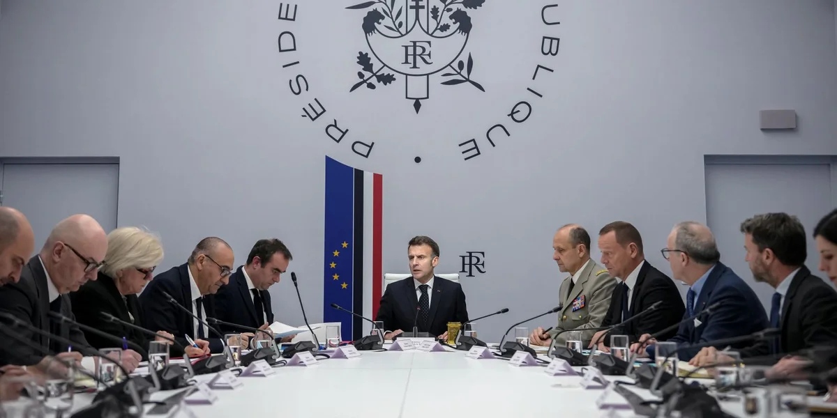 Frankräich wëllt Militärpresenz an der Golfregioun erhéijen | © EPA/AURELIEN MORISSARD / POOL MAXPPP OUT