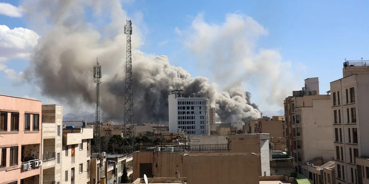 D'Aktualitéit iwwer de Krich am Noen Osten am Liveticker | © EPA/ABEDIN TAHERKENAREH