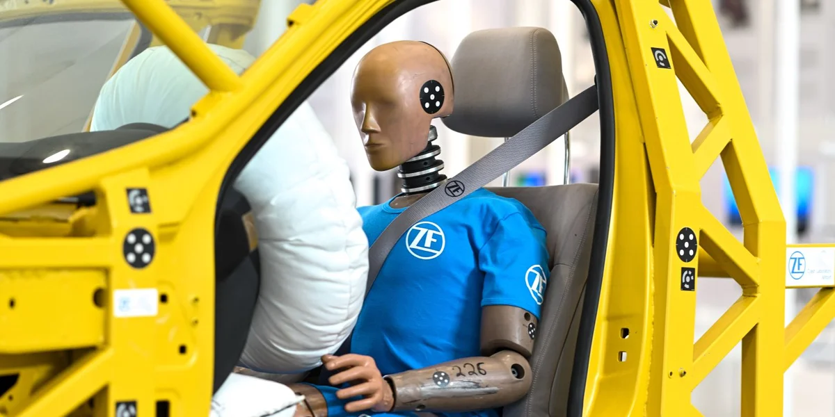 Firwat Frae bei Autosaccidenter manner gutt geschützt sinn | © picture alliance/dpa | Felix Kästle