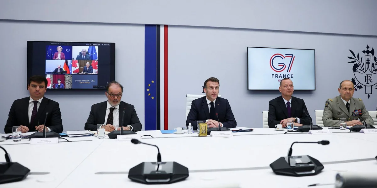 Macron: Mat 400 Millioune Barrel Pëtrol aus IEA-Reserv solle Marchéeë berouegt ginn | © EPA/Gonzalo Fuentes 