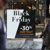 Black Friday | © EPA/SEBASTIEN NOGIER