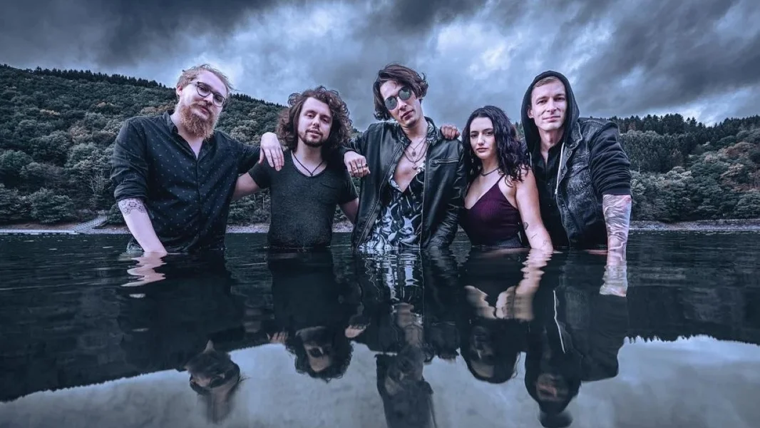 En Album, deen och e Wiessel markéiert