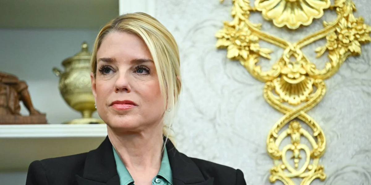 Pam Bondi  | © EPA/GRAEME SLOAN / POOL