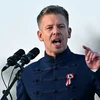 Péter Magyar: Dee Politiker, deen de Viktor Orbán kéint klappen | © EPA/Tibor Illyes HUNGARY OUT