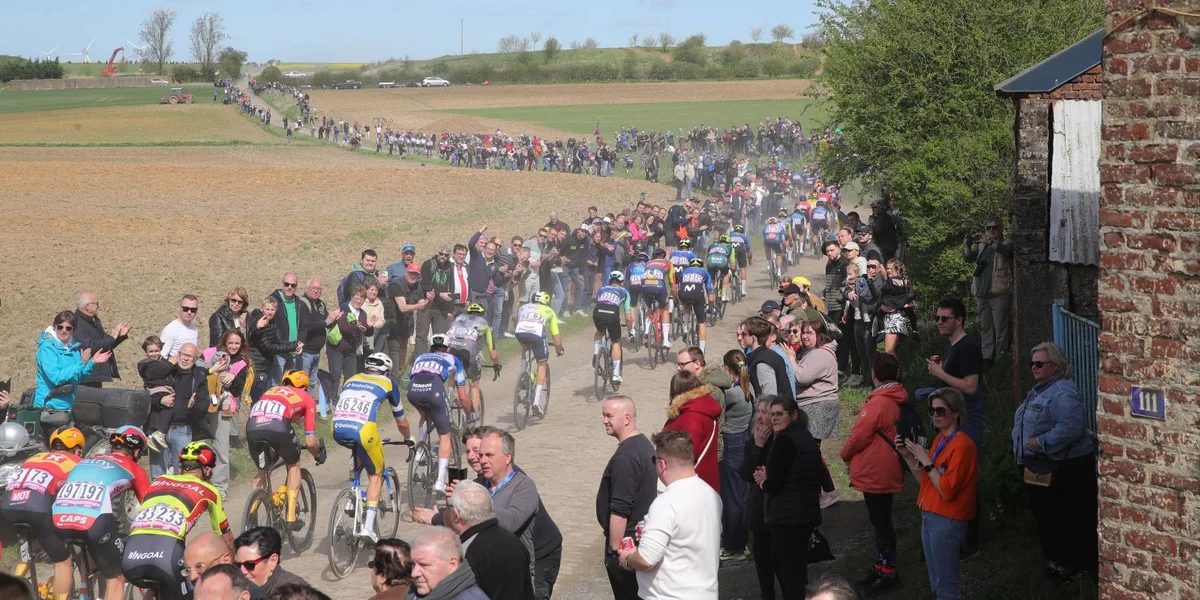 Paris-Roubaix: Wat mécht d'Faszinatioun aus? | © EPA/TERESA SUAREZ