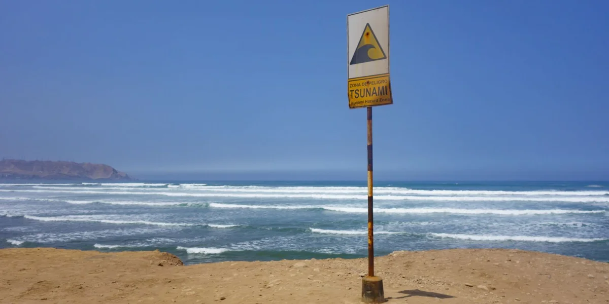 Symbolbild Tsunami-Warnung | © picture alliance / Shotshop | Michelangelo Oprandi