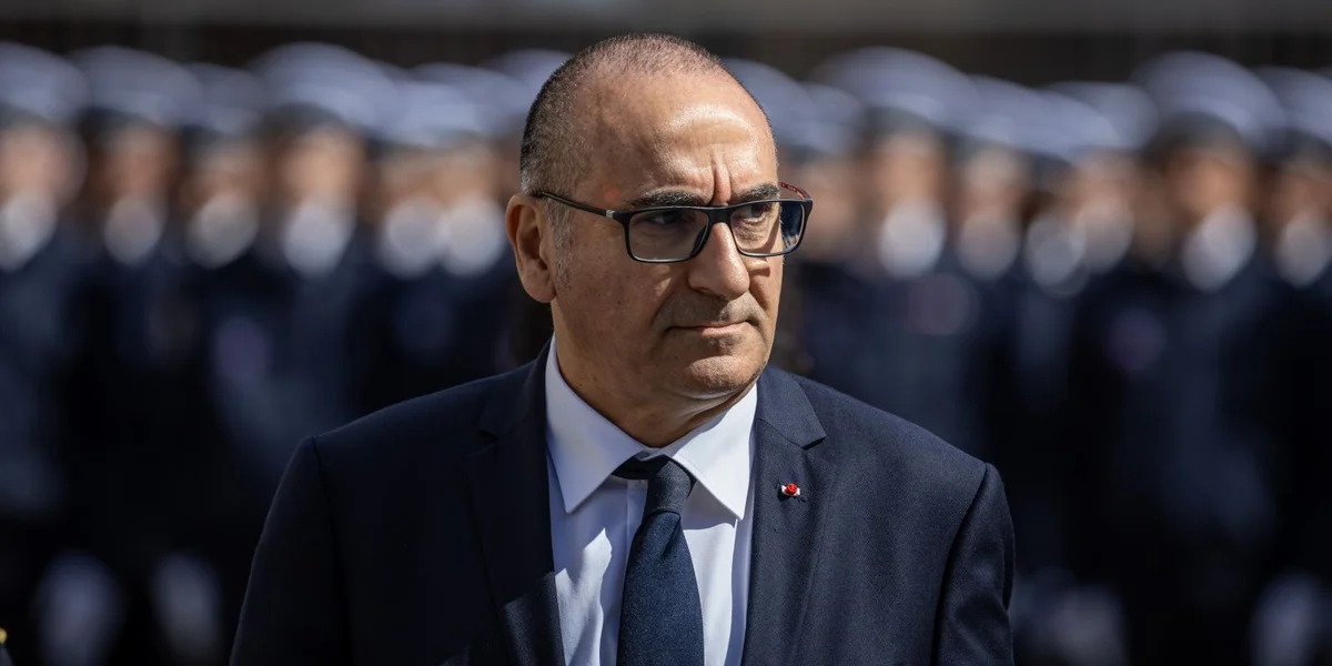Zwee Deeg no déidleche Schëss zu Nantes: Inneminister reest op d‘Plaz | © EPA/CHRISTOPHE PETIT TESSON