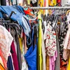 Spenden oder verkafen amplaz vernichten: Neit EU-Reglement viséiert Fast Fashion | © Adobe Stock