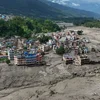 Äerdrutsch am Himalaya: Bilan vun Doudesaffer klëmmt op 98, vill Touriste gi vermësst | © EPA/NARENDRA SHRESTHA