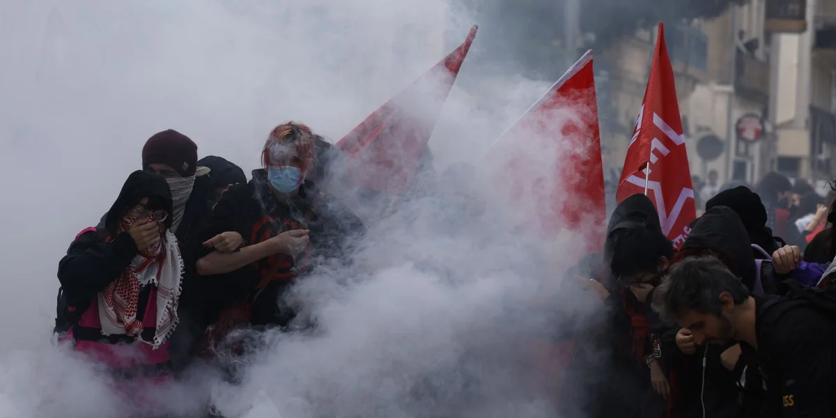 Schüler-Protester a Frankräich gi weider: Keen Cours an op d'mannst 400 Lycéeën | © EPA/HORCAJUELO GUILLAUME