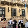 Suergekand Logement: 300 Leit demonstréiere virun der Chamber géint d'Wunnengsnout | © 100,7