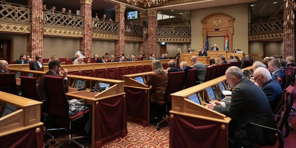Oppositioun kritiséiert d'Aussepolitik obwuel ee sech an de groben Zich eens wier | © Chambre des Députés