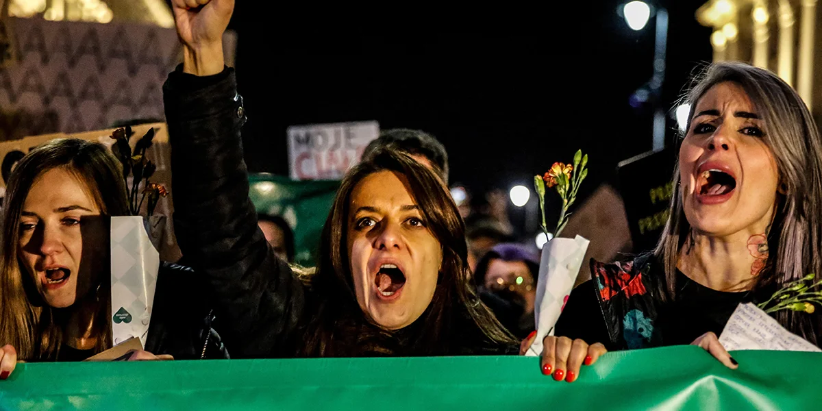 Warschau: Grousse Protest fir méi Fraerechter